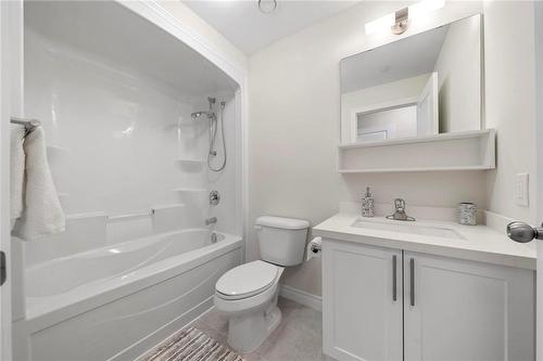 2750 King Street E|Unit #215, Hamilton, ON - Indoor Photo Showing Bathroom