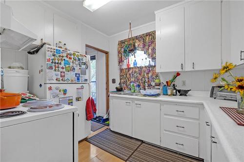 560 Aberdeen Avenue, Hamilton, ON - Indoor Photo Showing Laundry Room