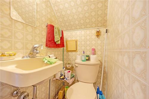 560 Aberdeen Avenue, Hamilton, ON - Indoor Photo Showing Bathroom