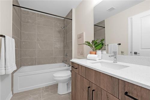 120 Spring Valley Crescent|Unit #410, Hamilton, ON - Indoor Photo Showing Bathroom