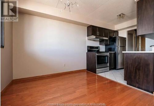 150 Park Street West Unit# 1801, Windsor, ON - Indoor Photo Showing Kitchen