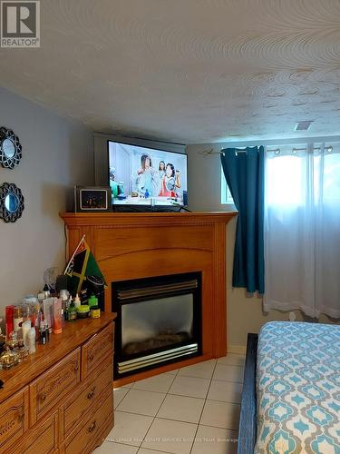 Bsmt# 1 - 160 Delmar Drive, Hamilton, ON - Indoor Photo Showing Bedroom