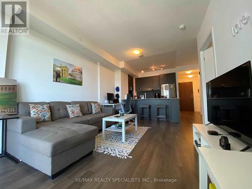 1107 - 2560 Eglinton Avenue, Mississauga (Central Erin Mills), ON - Indoor Photo Showing Living Room