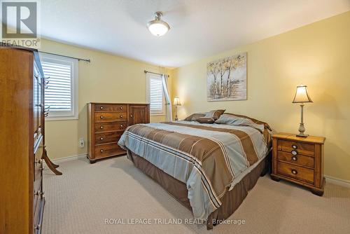 87 Pine Valley Drive, St. Thomas, ON - Indoor Photo Showing Bedroom