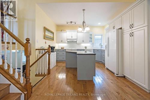 87 Pine Valley Drive, St. Thomas, ON - Indoor Photo Showing Kitchen