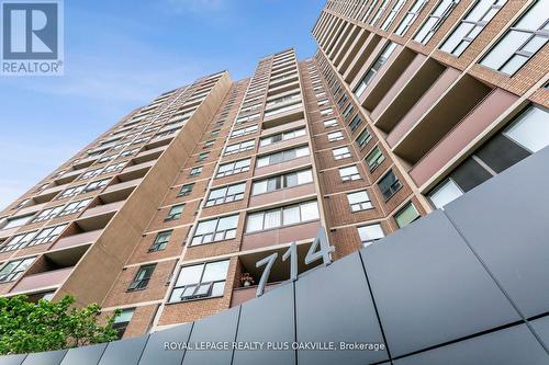 909 - 714 The West Mall W, Toronto (Eringate-Centennial-West Deane), ON - Outdoor With Balcony