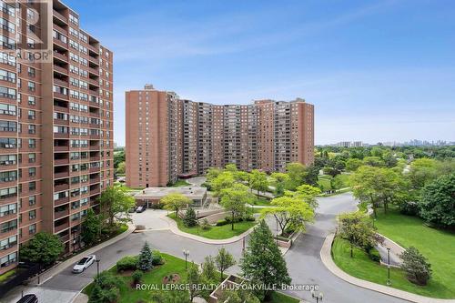 909 - 714 The West Mall W, Toronto (Eringate-Centennial-West Deane), ON - Outdoor With Balcony With Facade