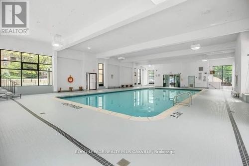 909 - 714 The West Mall W, Toronto (Eringate-Centennial-West Deane), ON - Indoor Photo Showing Other Room With In Ground Pool