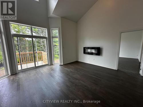 23 Turnberry Court, Bracebridge, ON - Indoor With Fireplace