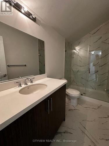 23 Turnberry Court, Bracebridge, ON - Indoor Photo Showing Bathroom