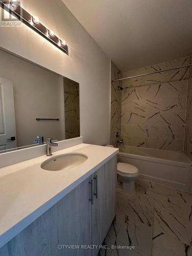 23 Turnberry Court, Bracebridge, ON - Indoor Photo Showing Bathroom