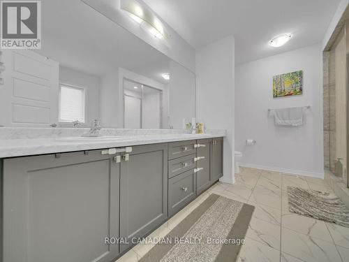 68 Mcwatters Street, Hamilton, ON - Indoor Photo Showing Bathroom