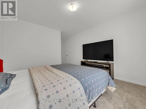 68 Mcwatters Street, Hamilton, ON - Indoor Photo Showing Bedroom