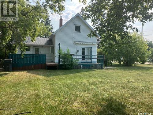 300 5Th Street N, Nipawin, SK - Outdoor