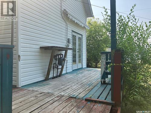 300 5Th Street N, Nipawin, SK - Outdoor With Deck Patio Veranda With Exterior