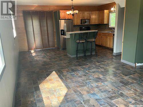 300 5Th Street N, Nipawin, SK - Indoor Photo Showing Kitchen