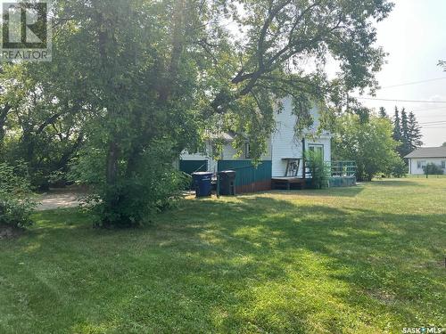 300 5Th Street N, Nipawin, SK - Outdoor