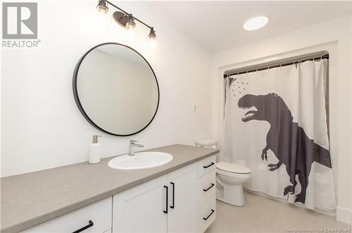 414 Maplehurst Drive, Moncton, NB - Indoor Photo Showing Bathroom