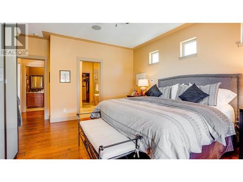 13345 Shoreline Drive, Lake Country, BC - Indoor Photo Showing Bedroom