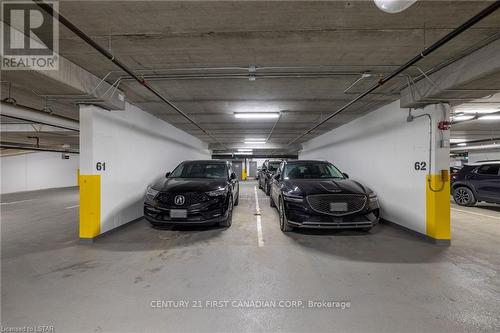 908 - 460 Callaway Road, London, ON - Indoor Photo Showing Garage