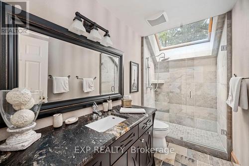 10608 Longwoods Road, Middlesex Centre (Delaware Town), ON - Indoor Photo Showing Bathroom