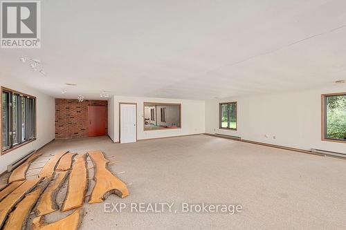 10608 Longwoods Road, Middlesex Centre (Delaware Town), ON - Indoor Photo Showing Other Room