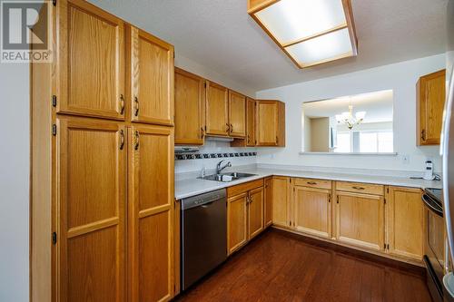 122 801 Preston Road, Prince George, BC - Indoor Photo Showing Kitchen With Double Sink