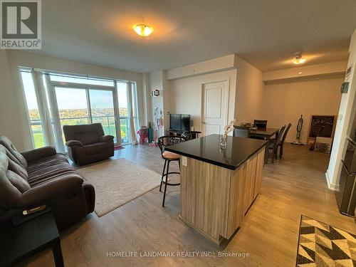 604 - 4677 Glen Erin Drive, Mississauga (Central Erin Mills), ON - Indoor Photo Showing Living Room