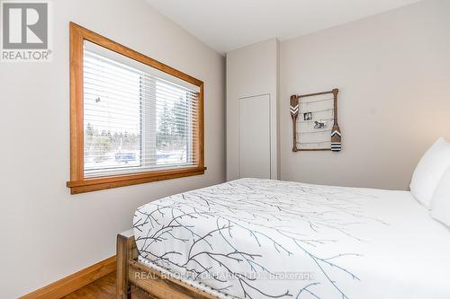 1B - 1841 Muskoka Road 118 W, Bracebridge, ON - Indoor Photo Showing Bedroom