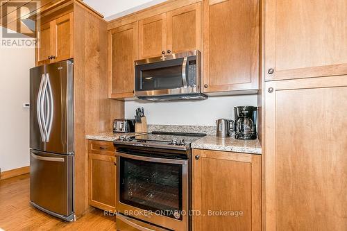 1B - 1841 Muskoka Road 118 W, Bracebridge, ON - Indoor Photo Showing Kitchen