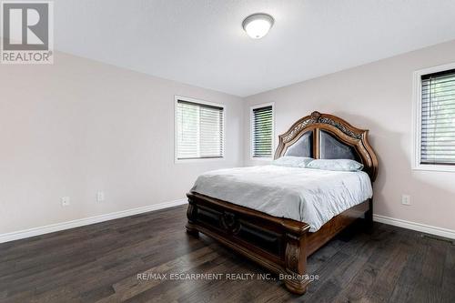 58 Province Street N, Hamilton (Crown Point), ON - Indoor Photo Showing Bedroom