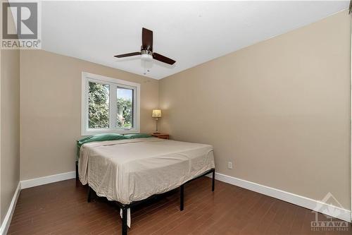 Bedroom 2 - 6085 Meadowhill Crescent, Ottawa, ON - Indoor Photo Showing Bedroom