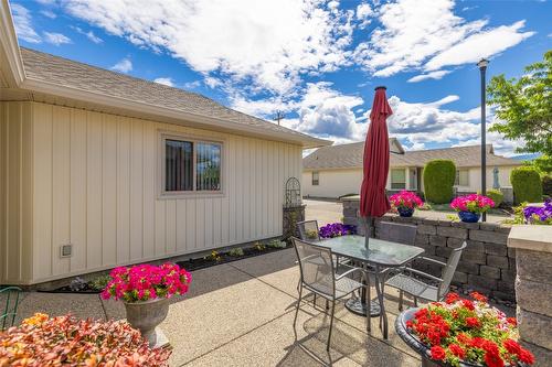 127-1405 Guisachan Place, Kelowna, BC - Outdoor