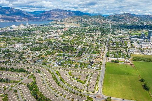 127-1405 Guisachan Place, Kelowna, BC - Outdoor With View