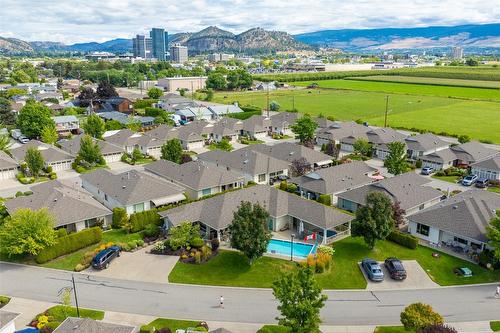 127-1405 Guisachan Place, Kelowna, BC - Outdoor With View