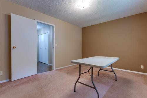 1261 Brentwood Road, West Kelowna, BC - Indoor Photo Showing Other Room