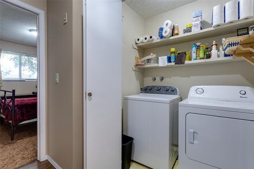 1261 Brentwood Road, West Kelowna, BC - Indoor Photo Showing Laundry Room