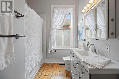 147 King Street E, Clarington (Bowmanville), ON - Indoor Photo Showing Bathroom