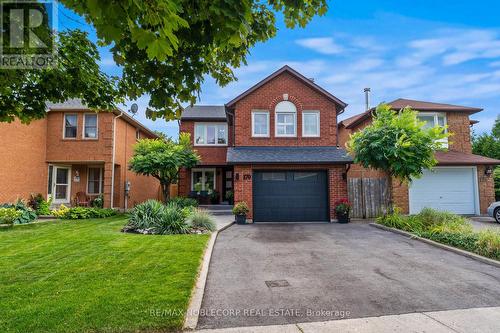 170 Marlott Road, Vaughan (Maple), ON - Outdoor With Facade