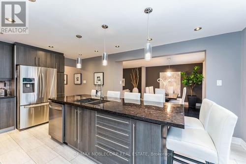 170 Marlott Road, Vaughan (Maple), ON - Indoor Photo Showing Kitchen With Stainless Steel Kitchen With Upgraded Kitchen