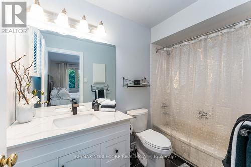 170 Marlott Road, Vaughan (Maple), ON - Indoor Photo Showing Bathroom