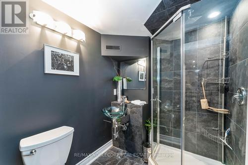 170 Marlott Road, Vaughan (Maple), ON - Indoor Photo Showing Bathroom