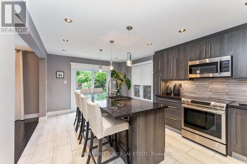 170 Marlott Road, Vaughan (Maple), ON - Indoor Photo Showing Kitchen With Stainless Steel Kitchen With Upgraded Kitchen