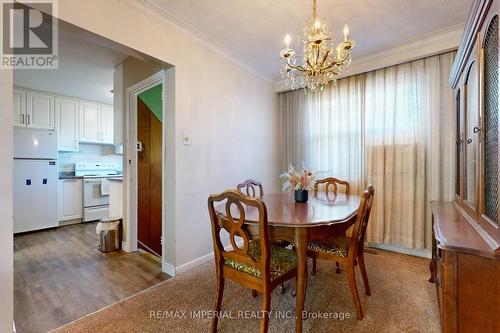 391 Crosby Avenue, Richmond Hill (Crosby), ON - Indoor Photo Showing Dining Room