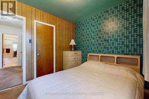 391 Crosby Avenue, Richmond Hill (Crosby), ON - Indoor Photo Showing Bedroom