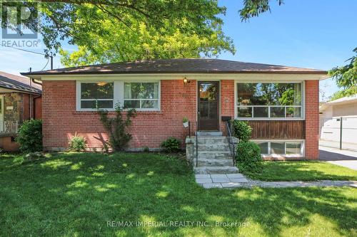 391 Crosby Avenue, Richmond Hill (Crosby), ON - Outdoor