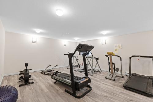 102-315 Whitman Road, Kelowna, BC - Indoor Photo Showing Gym Room