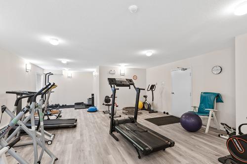 102-315 Whitman Road, Kelowna, BC - Indoor Photo Showing Gym Room