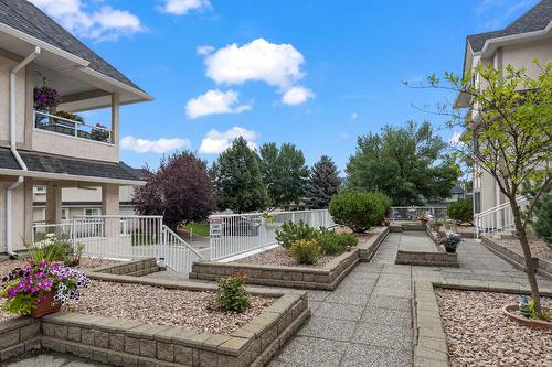 102-315 Whitman Road, Kelowna, BC - Outdoor With Deck Patio Veranda