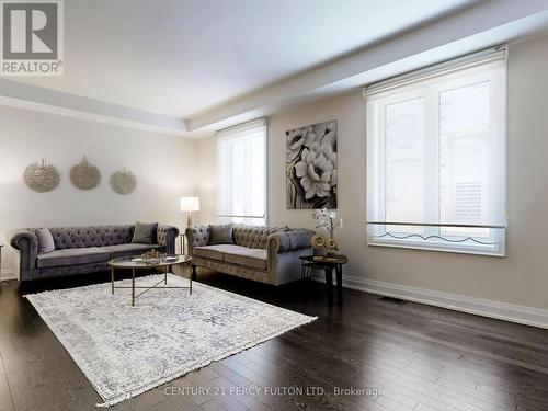 47 Mohandas Drive, Markham (Cedarwood), ON - Indoor Photo Showing Living Room